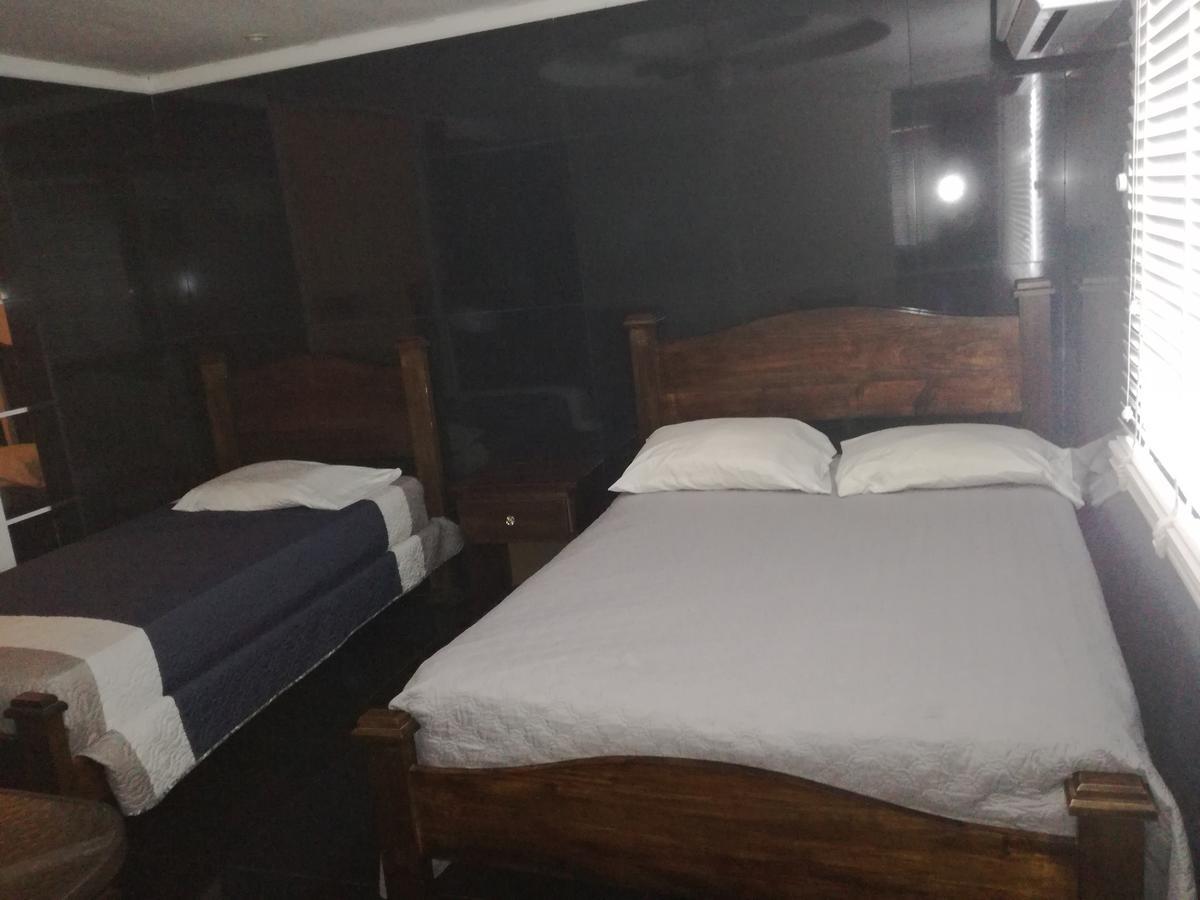 Hostal Compostela Inn เดวิด ภายนอก รูปภาพ