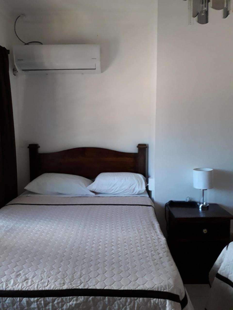 Hostal Compostela Inn เดวิด ภายนอก รูปภาพ